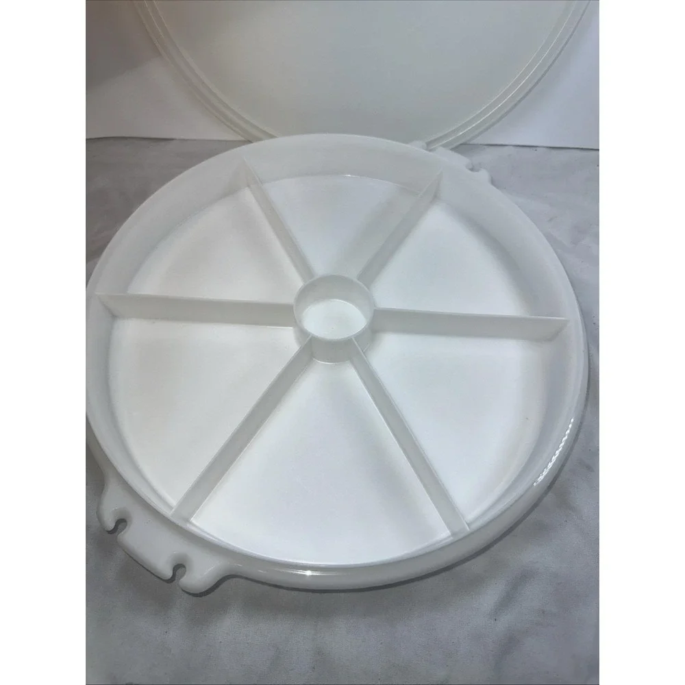 Tupperware Divided Container Veggie Chip & Dip w/ Lid Vintage 13